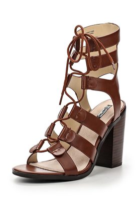 LOST INK  ROMAN GHILLIE TIE HEELED SANDAL - DARK TAN